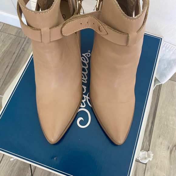 SEYCHELLES Leather Wedge Booties - Picture 6 of 11